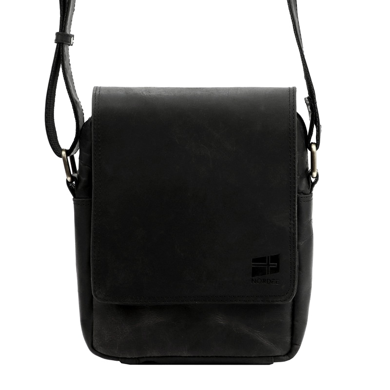 Středně velká černá kožená crossbody taška Nordee no. 1402